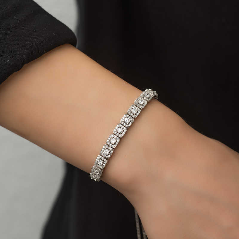 Gümüş Kare Baget Taşlı Asansörlü Bileklik