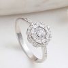 Gümüş Zirkon Taşlı Çiçek Kadın Yüzük