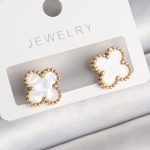 316L Çelik Gold Renk Beyaz Minelik Yonca Model Kadın Küpe