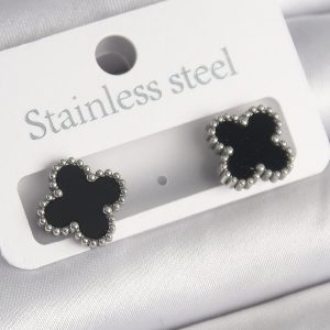 316L Çelik Gümüş Renk Siyah Yonca Model Kadın Küpe