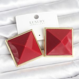 Pirinç Gold Renk Bordo Piramit Model Kadın Küpe