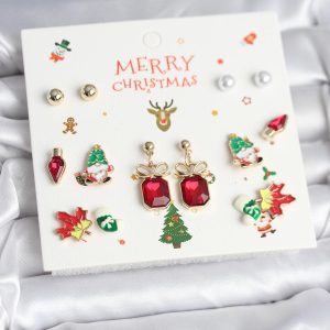 8 Çift Yılbaşı Temalı Kadın Küpe