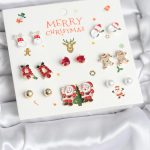 Yılbaşı Temalı Karışık Model 8 Çift Yılbaşı Temalı Kadın Küpe Seti