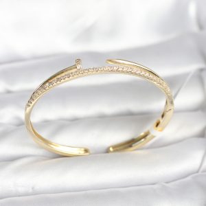 Pirinç Gold Renk Zirkon Taşlı Çivi Model Kadın Kelepçe Bileklik