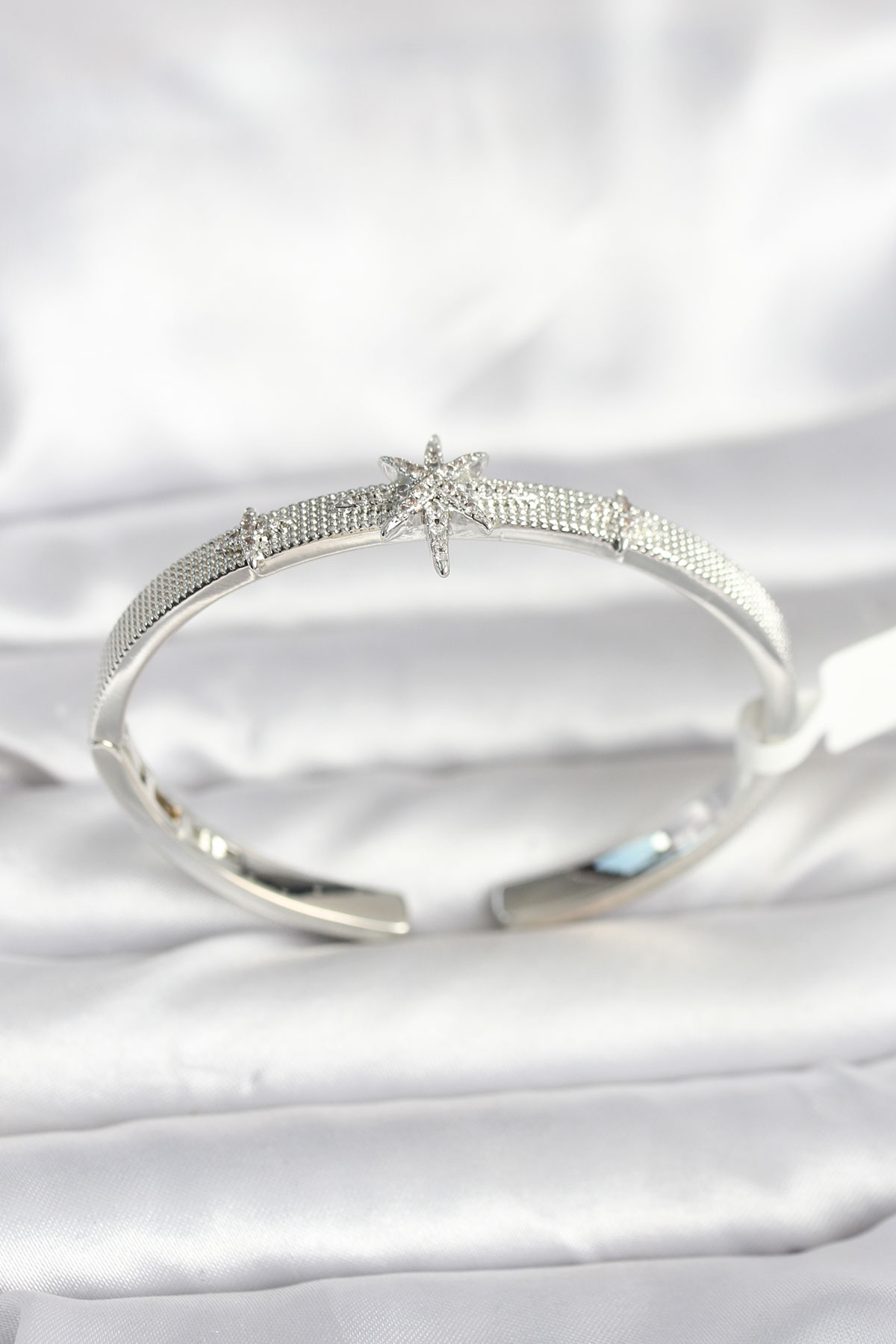 Pirinç Gümüş Renk Kutup Yıldızı Model Kadın Kelepçe Bileklik