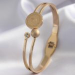 316L Çelik Gold Renk Çeyrek Altın Zirkon Taş Detay Kadın Kelepçe