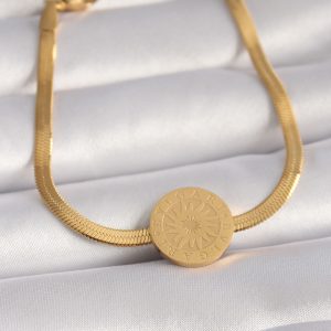 316L Çelik Gold Renk İtalyan Zincir Model İşlemeli Madalyon Figür Kadın Bileklik