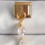 316L Çelik Gold Renk Sallantı Zirkon Taşlı Kurdele Model Nomination Charm