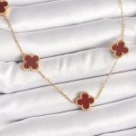 316L Çelik Gold Renk Zincir Bordo Yonca Model Kadın Kolye