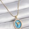 316L Çelik Gold Renk Zincir Mavi Mineli İncili Zirkon Taşlı Çiçek İşlemeli Portre Model Kadın Kolye