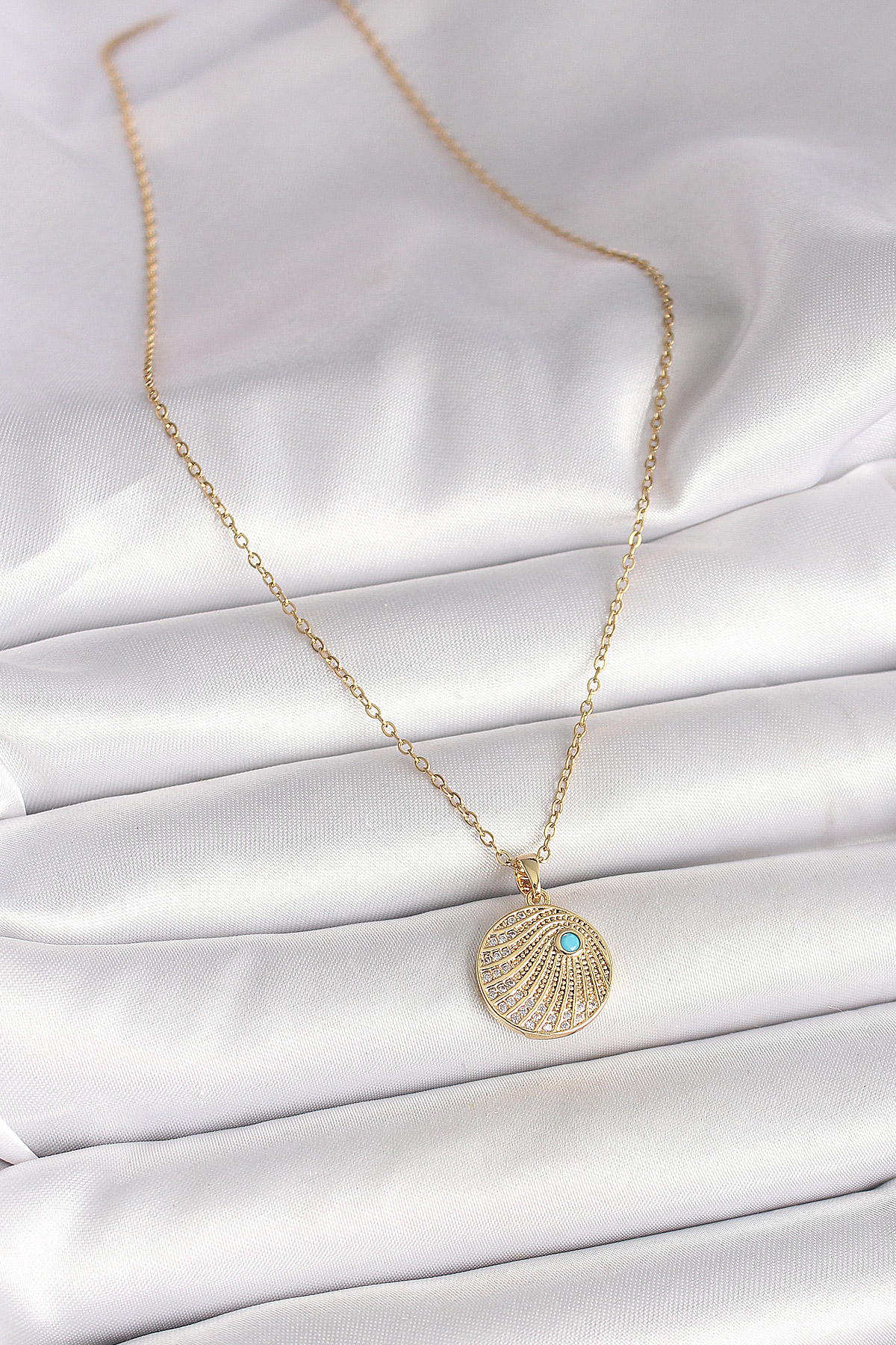 316L Çelik Gold Renk Zincir Zirkon Taş İşlemeli Mavi Taş Detaylı Madalyon Model Kadın Kolye