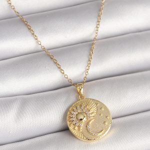 316L Çelik Gold Renk Zincir Zirkon Taşlı Ay Güneş İşlemeli Madalyon Model Kadın Kolye