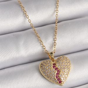 316L Çelik Gold Renk Zincir Zirkon Taşlı Kalp Model Kadın Kolye