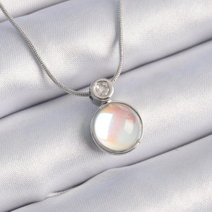 316L Çelik Gümüş Renk Beyaz Sedefli Vintage Model Kadın Kolye