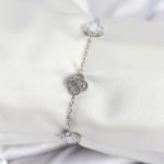 316L Çelik Gümüş Renk Beyaz ve Zirkon Taşlı Baby Boy Yonca Kadın Bileklik