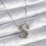 316L Çelik Gümüş Renk Bubble "S" Harf Model Kadın Kolye