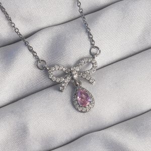 316L Çelik Gümüş Renk Fiyonk Detay Pembe Zirkon Taşlı Damla Kolye