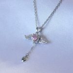 316L Çelik Gümüş Renk Kanatlı Kalp Figür Zirkon Taş Detay Kadın Kolye