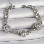 316L Çelik Gümüş Renk Zincir Model Zirkon Taşlı İşleme Detaylı Kadın Bileklik