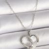 316L Çelik Gümüş Renk Zincir Zirkon Taş Detaylı Kalp Model Kadın Kolye