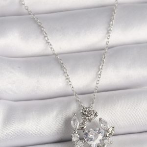 316L Çelik Gümüş Renk Zincir Zirkon Taşlı Kalp Figür Gül Detay Kadın Kolye