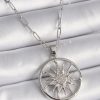 316L Çelik Gümüş Renk Zirkon Taşlı Güneş Madalyon Model Kadın Kolye
