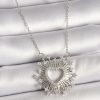 316L Çelik Gümüş Renk Zirkon Taşlı Kalp Model Kadın Kolye