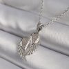 316L Çelik Gümüş Renk Zirkon Taşlı Kanat Model Kadın Kolye