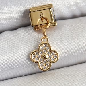 316L Çelik Sallantılı Zirkon Taşlı Yonca Model Gold Renk Nomination Charm