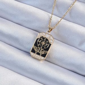 316L Çelik Zincir Altın Renk İşlemeli Siyah Mineli Tarot Kolye