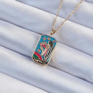 316L Çelik Zincir Altın Renk Taç ve Kız Figürlü Renkli Mineli Tarot Kolye