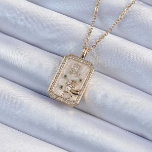 316L Çelik Zincir Altın Renk Zirkon Taşlı Aslan Figürlü Tarot Kolye