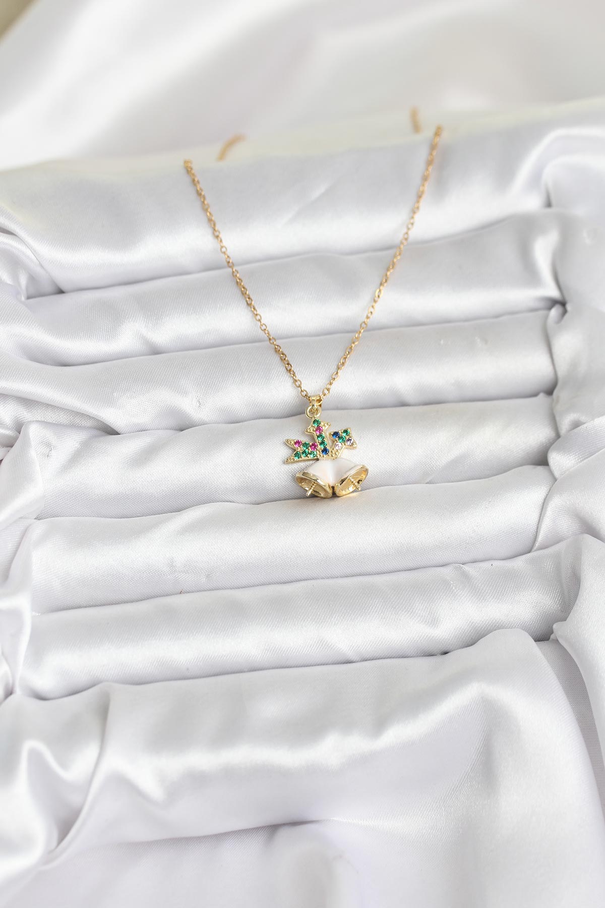 316L Çelik Zincir Gold Renk Chirtsmas Bell Model Yılbaşı Temalı Kadın Kolye