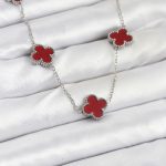 316L Çelik Zincir Gümüş Renk Bordo Renk Yonca Kadın Kolye