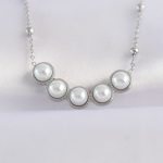 316L Çelik Zincir Gümüş Renk Sıralı İnci Taşlı Kolye