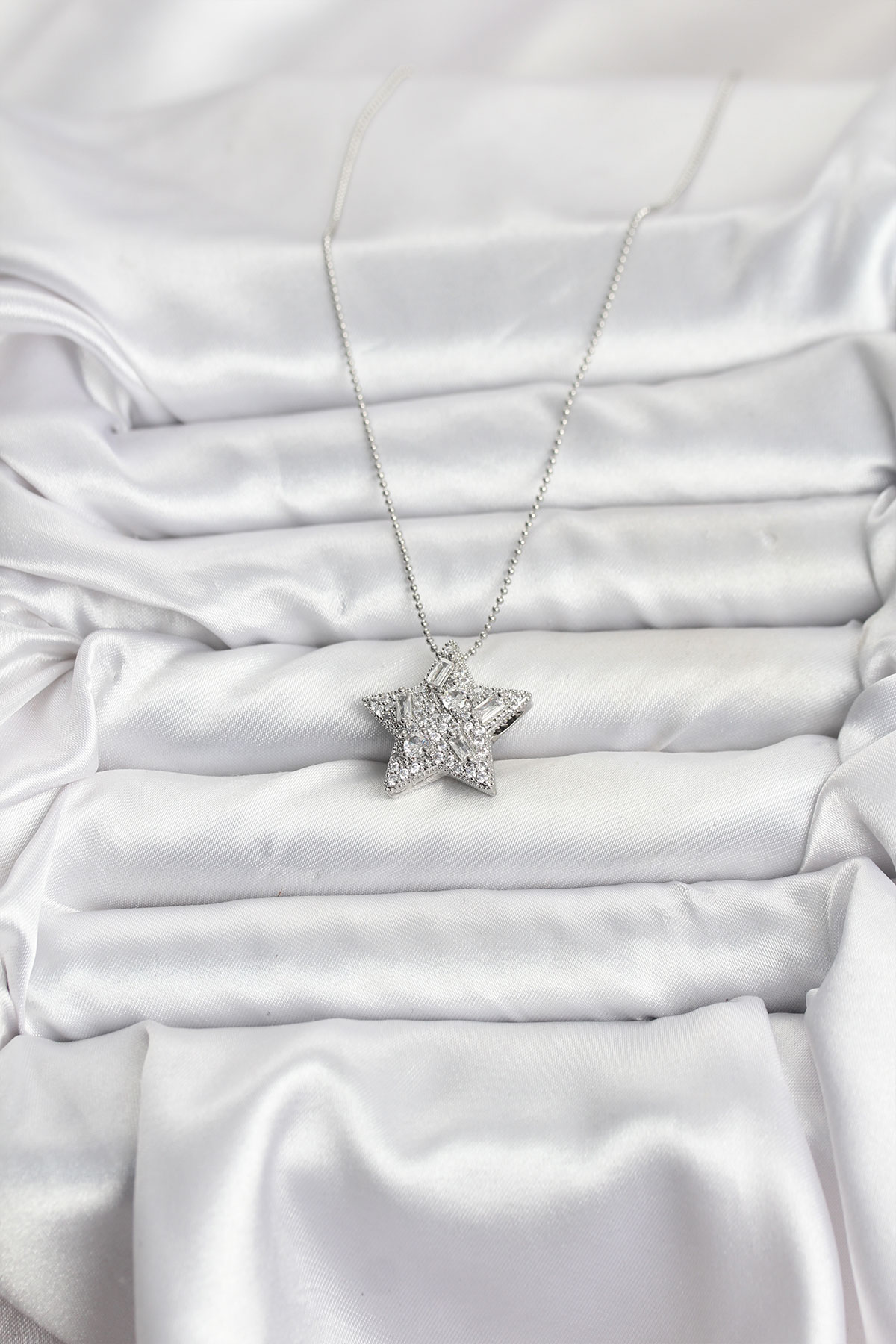 316L Çelik Zincir Gümüş Renk Zincirli Gümüş Yıldız Model Kadın Kolye