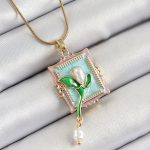 316L Çelik Zincir Turkuaz Sanatsal Portre Sallantılı İnci Detaylı Lale Model Gold Renk Kadın Kolye