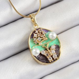 316L Çelik Zincir Zirkon Taşlı Yeşil Mor Sanatsal Portre İnci Detaylı Ağaç Ve Kelebek Figürlü Model Gold Renk Kadın Kolye