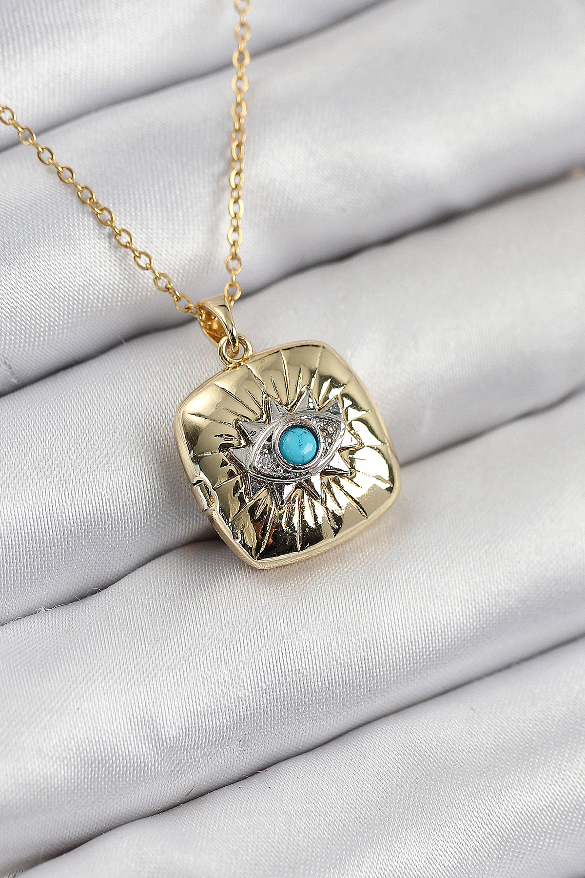 316L Çelik Zirkon Taşlı Açılabilr Kapaklı Göz Model Gold Renk Kadın Kolye