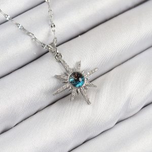 316L Çelik Zirkon Taşlı Kutup Yıldızı Model Gümüş Renk Kadın Kolye