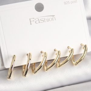 925 Ayar Gümüş Çivi Pirinç Gold Renk Üçgen Model Kadın Küpe Seti