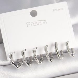 925 Ayar Gümüş Çivi Pirinç Gümüş Renk Bambu Halka Model Kadın Küpe Seti