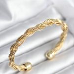 Burgu Zincir Model Gold Renk Kadın Vintage Bileklik