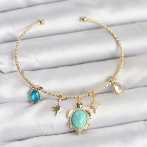 Caretta Caretta Charmlı Gold Renk Kadın Bileklik