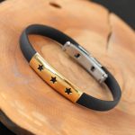 Gold Renk Çelik Yıldızlı Tasarım Siyah Renk Silikon Erkek Bileklik
