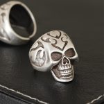 Kuru Kafa Tasarımlı Eskitme Gümüş Desenli Ayarlamalı Model Erkek Yüzük