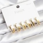 Gold Renk Kare Model Pirinç 925 Ayar Gümüş Çivili Kadın Küpe Seti