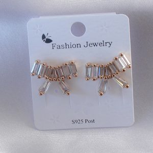 Gold Renk Kurdele Model Zirkon Taşlı Kadın Küpe