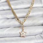 Gold Renk Pirinç Yıldız Model Kadın Kolye