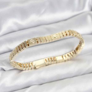 Gold Renk Vip Seri Bileklik